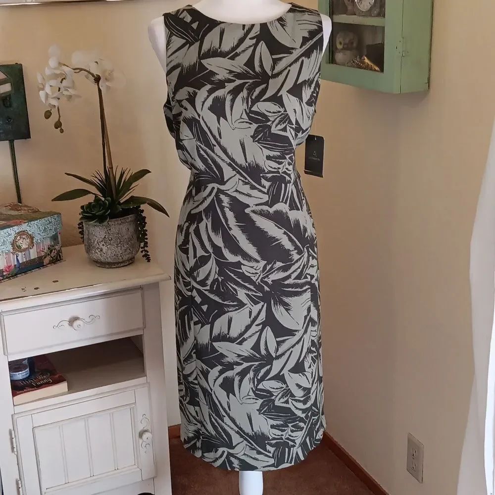 NWT Liz Claiborne Leafy Dress. Career.